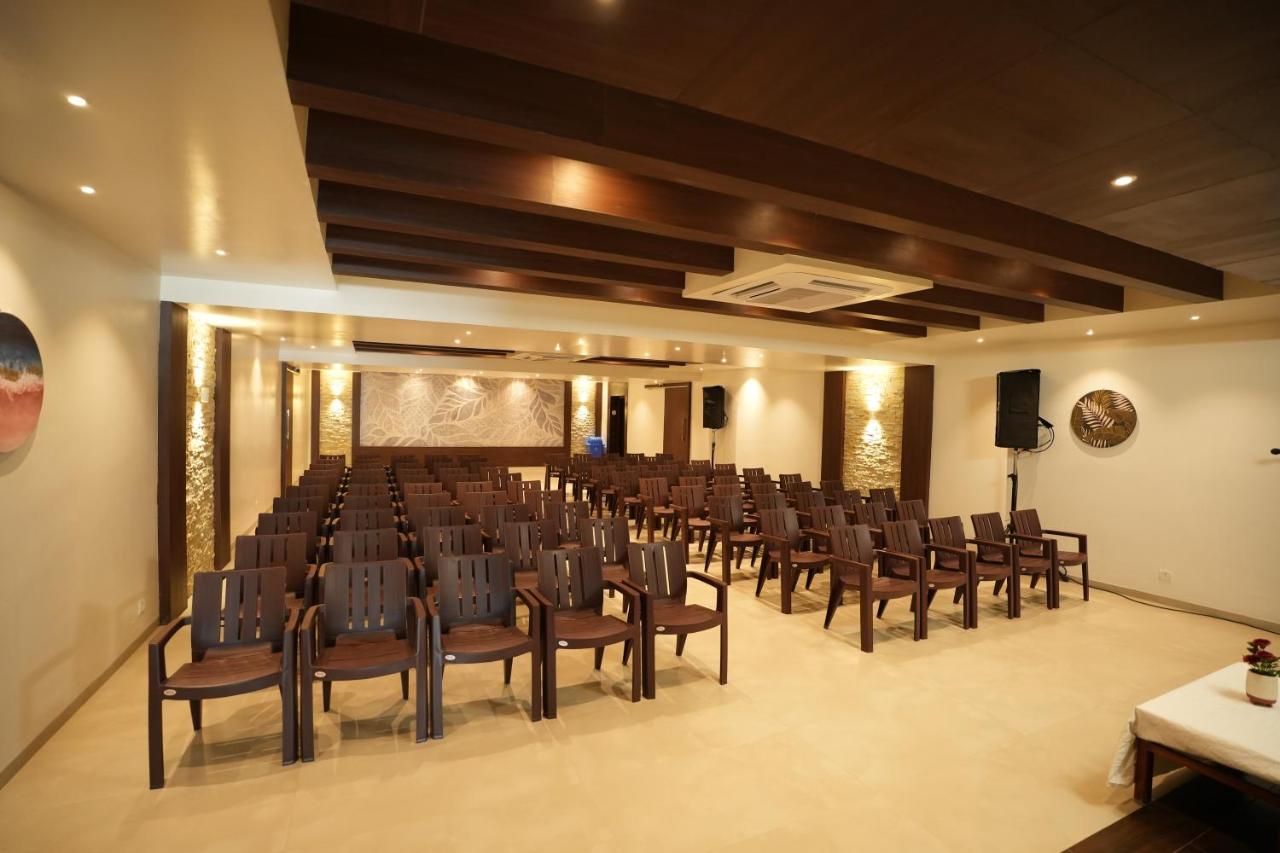 Sri Ambal Grand Hotel Virudunagar Екстериор снимка