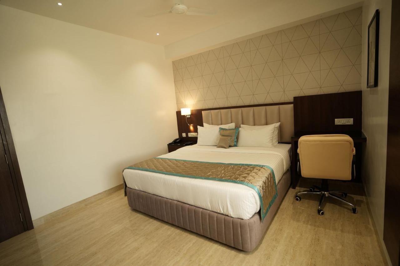 Sri Ambal Grand Hotel Virudunagar Екстериор снимка