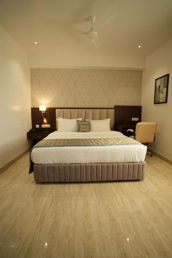 Sri Ambal Grand Hotel Virudunagar Екстериор снимка