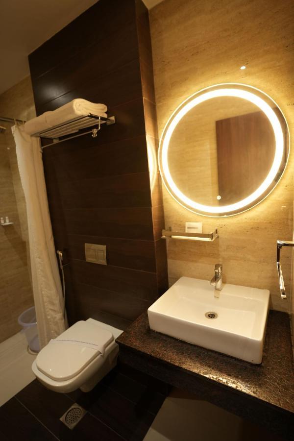 Sri Ambal Grand Hotel Virudunagar Екстериор снимка