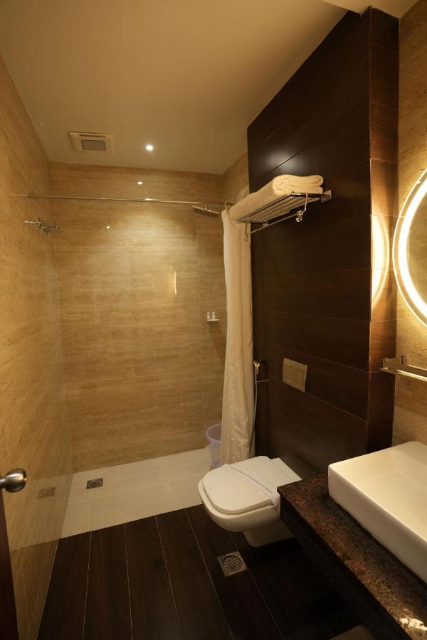 Sri Ambal Grand Hotel Virudunagar Екстериор снимка